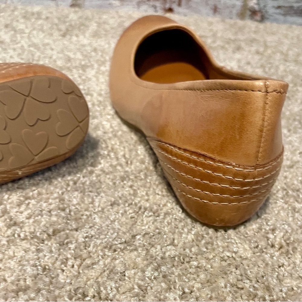 ANDREA FENZI Tan Leather Ballet Flats - Picture 6 of 7